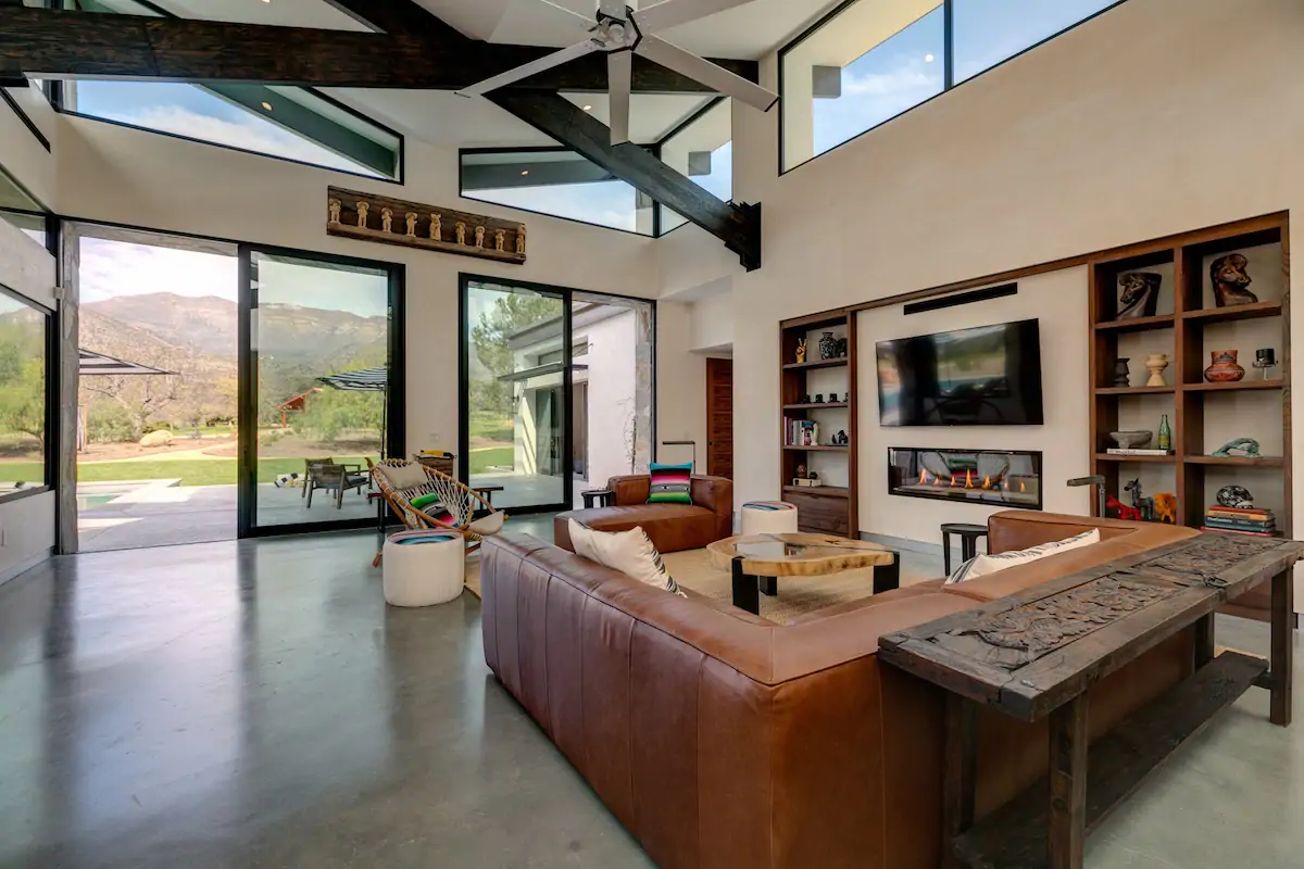 Sala de estar en Airbnb en Ojai