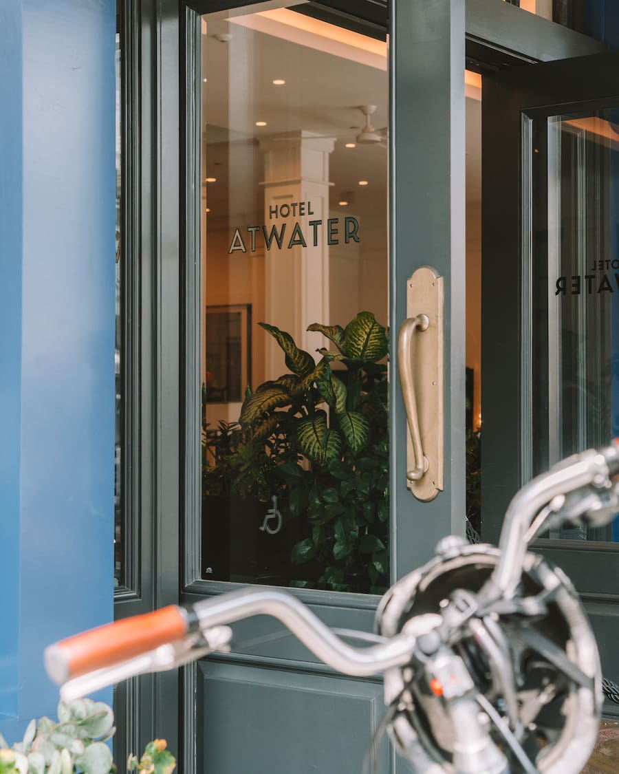 Hotel Atwater puerta