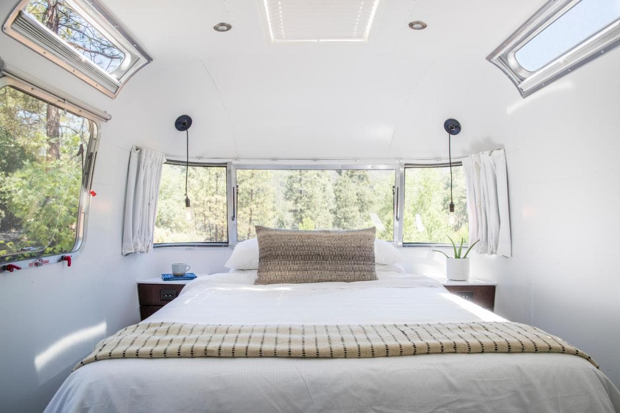 Revisión de la cama AutoCamp Airstream para Autocamp Yosemite