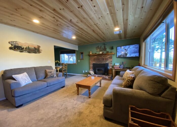 Big Bear Lake Dog Friendly Airbnb con bañera de hidromasaje