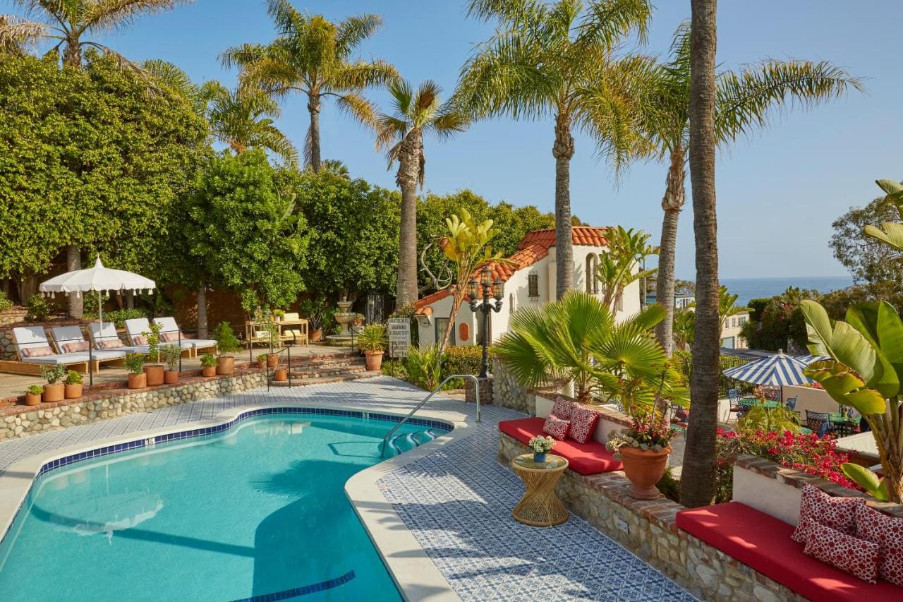 Piscina en Casa Laguna para guía de fin de semana en Laguna Beach