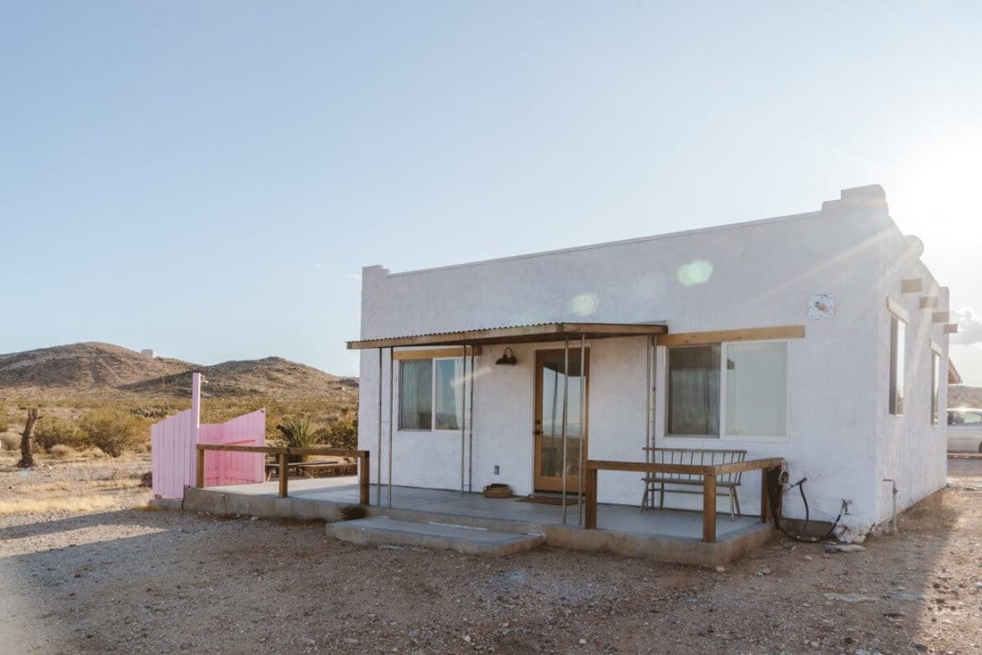 Una estancia remota y acogedora en El Rancho Joshua Tree