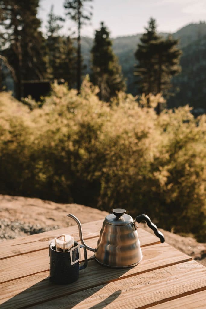Café pourover en Getaway House en Big Bear