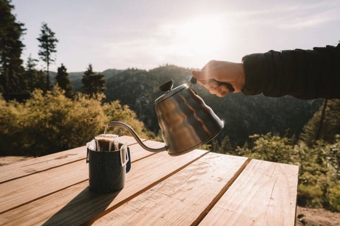 Café pourover en Getaway House en Big Bear