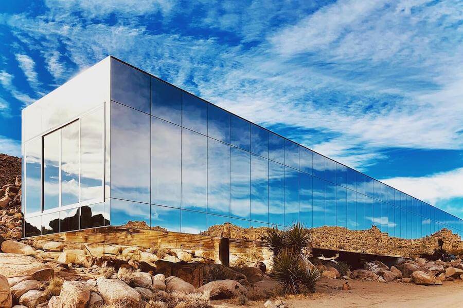 Lugares únicos donde alojarse en California - Invisible House