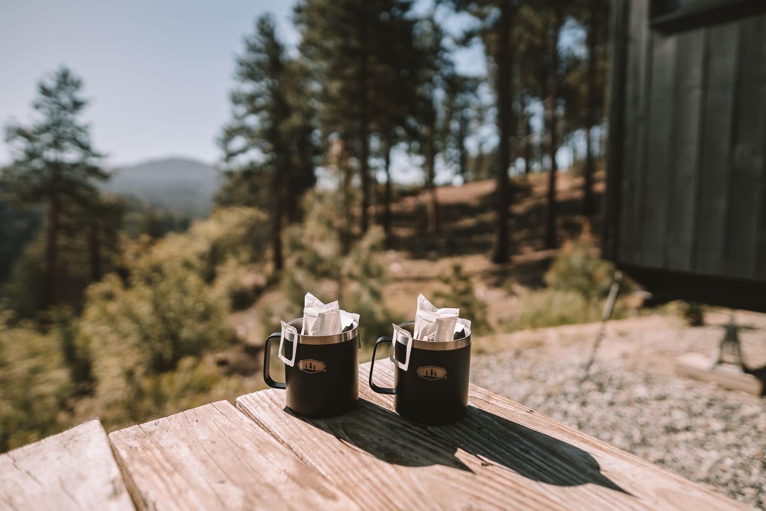 Café por la mañana en Getaway House - escapada romántica desde Los Ángeles