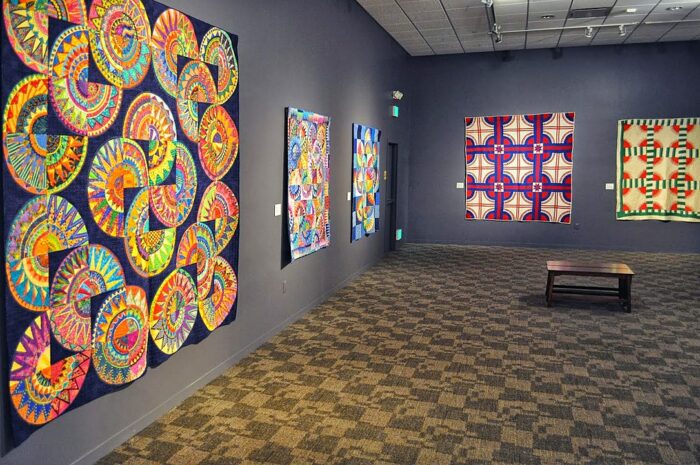 Museo de edredones y textiles de San José por Billvolckening a través de Wikimedia cc