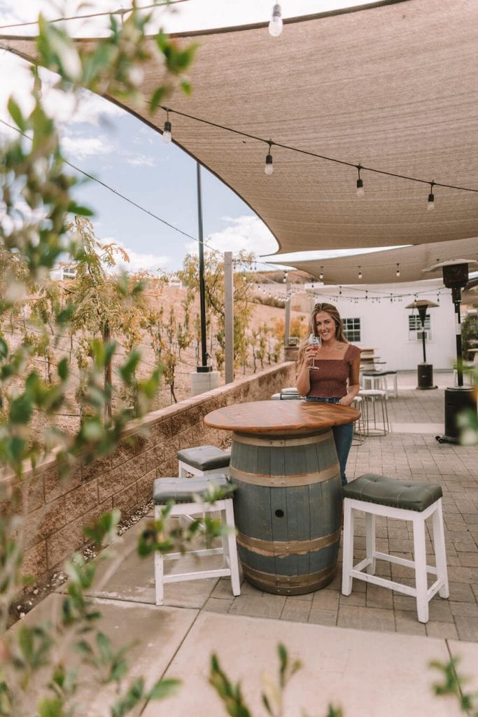 Michelle Halpern en Akash Winery en Temecula