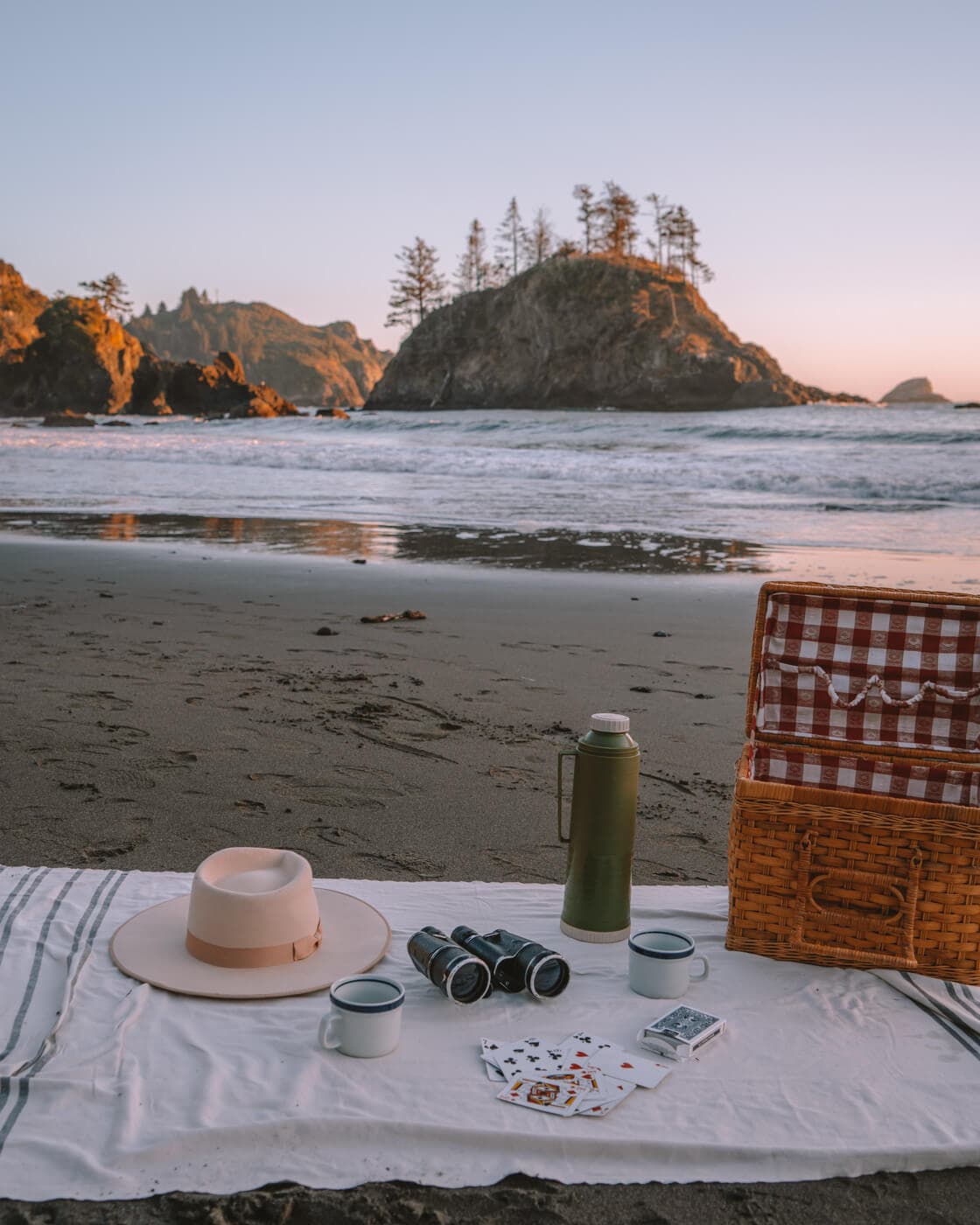 Manta de picnic en College Cove, Trinidad en California