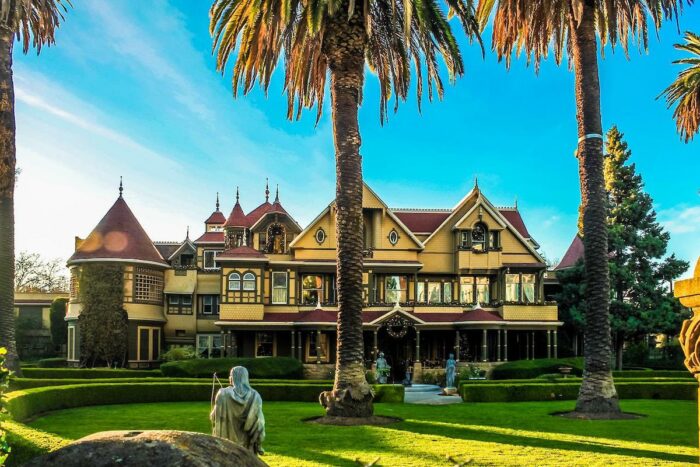 Winchester Mystery House en San Jose CA foto a través de Pexel