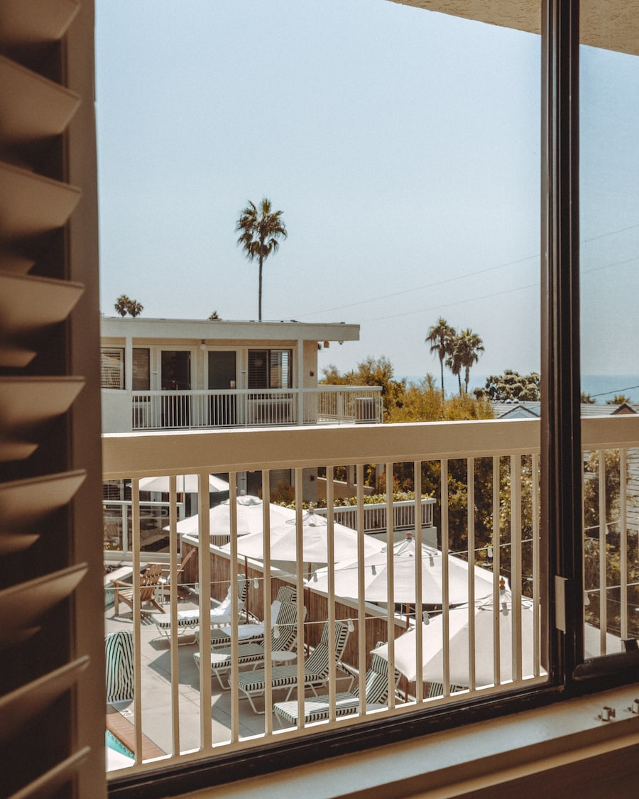 Vista desde el interior de la habitación en Laguna Beach House