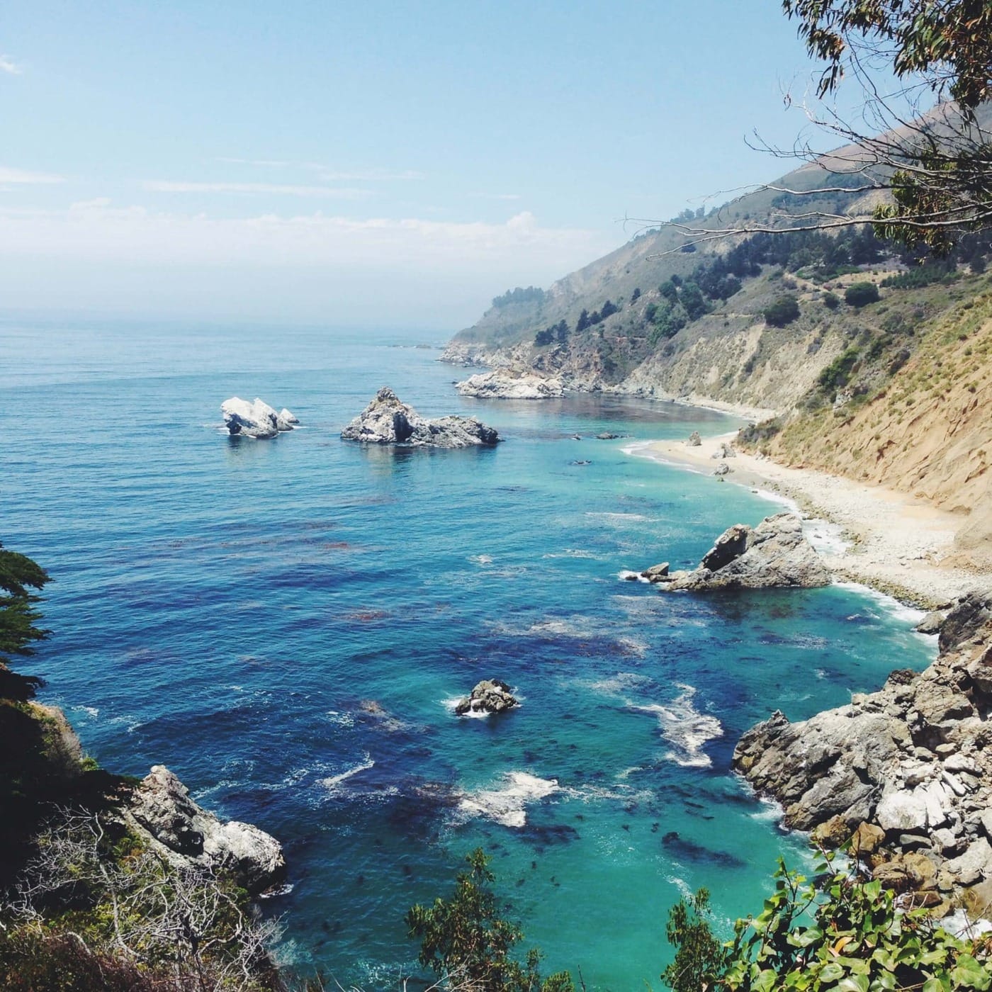 Costa rocosa de Big Sur, California