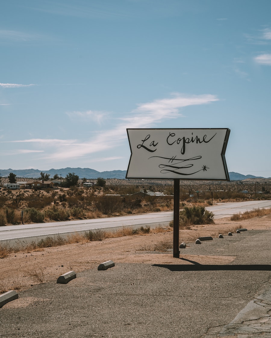 La Copine firmar en Joshua Tree